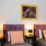 TCF Home - Modern Apartments 2